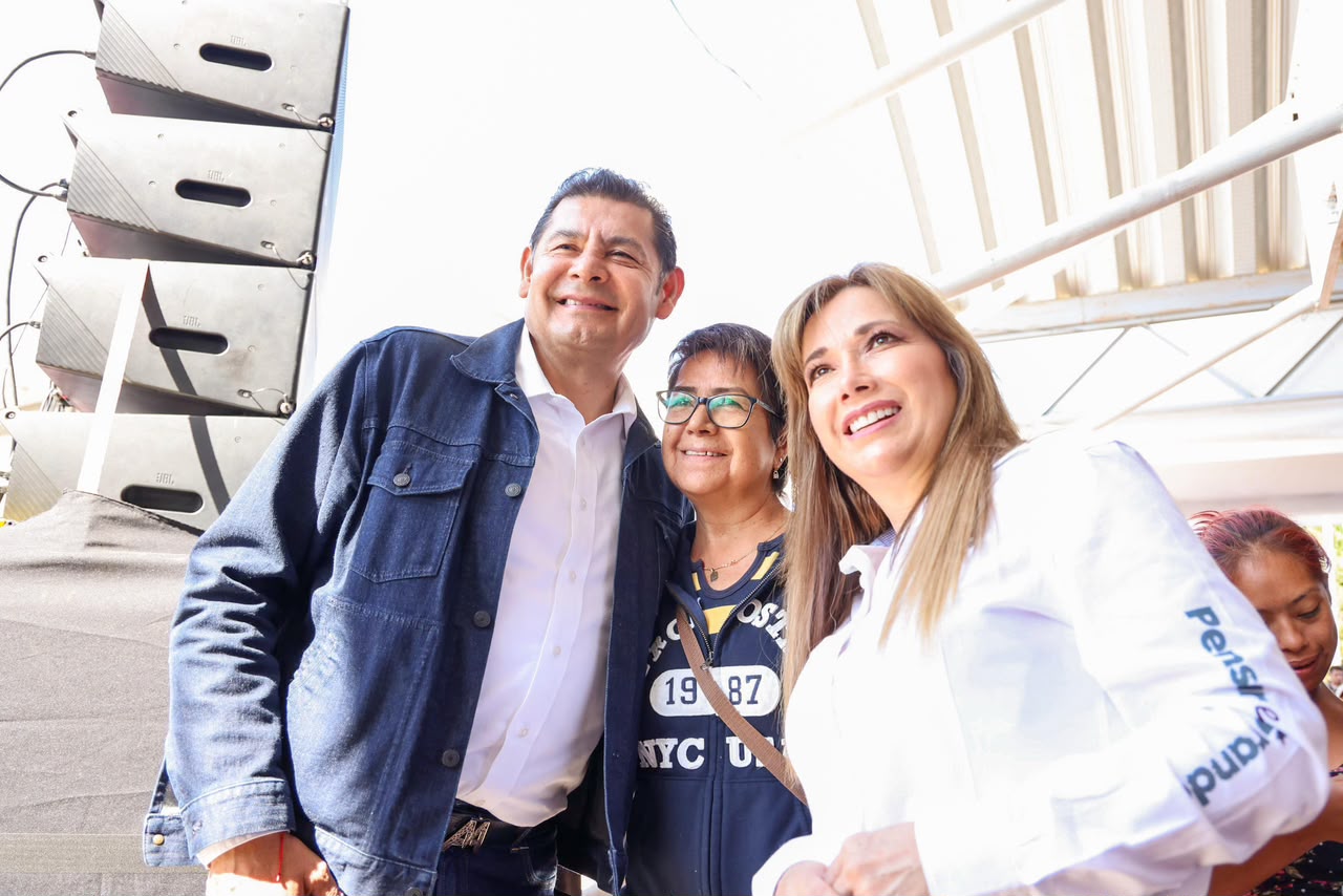 Con amor, gobierno estatal lleva salud, apoyos y bienestar a las familias