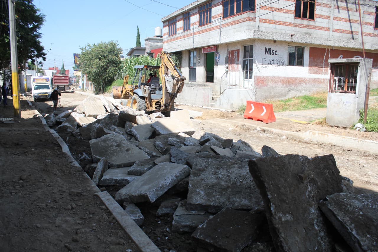 Avanza Gobierno de Pepe Chedraui con trabajos de rehabilitación vial en San Sebastián de Aparicio