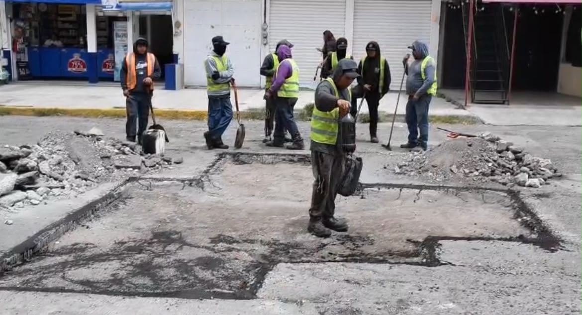 Lleva gobierno de Pepe Chedraui bacheo al sur-poniente de la capital