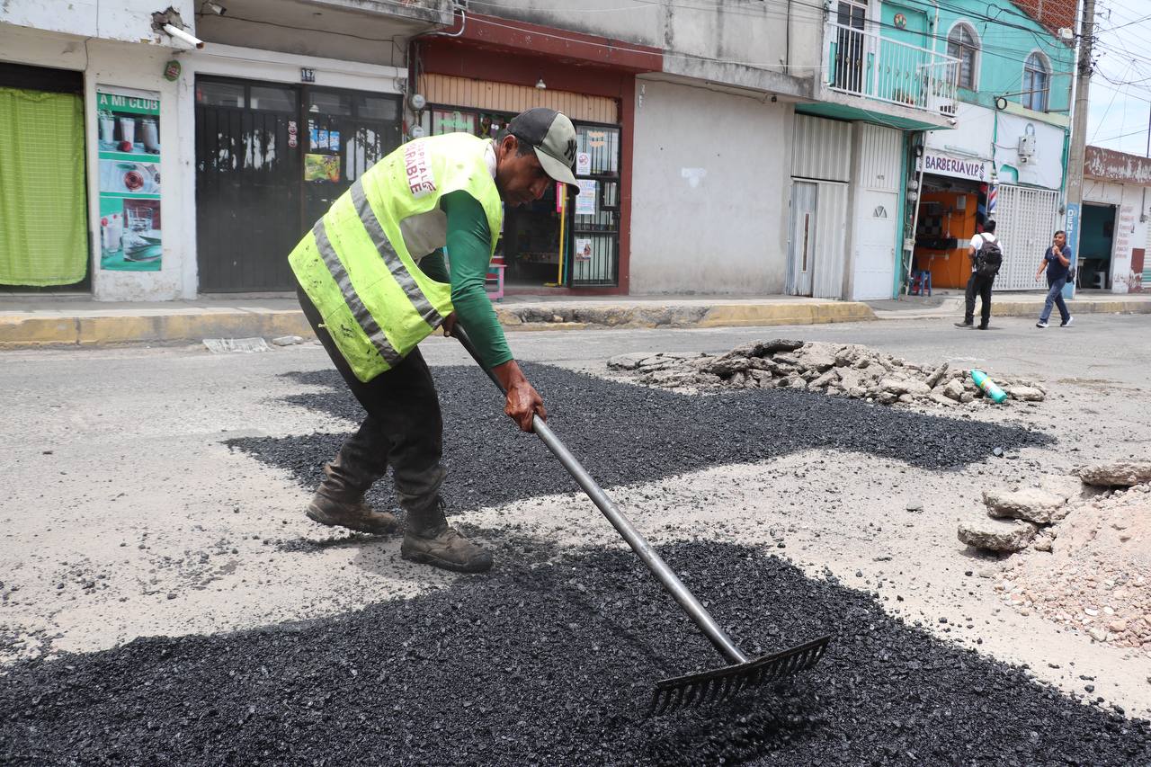 Gobierno de Pepe Chedraui mejorar la infraestructura vial en colonia Villa Verde