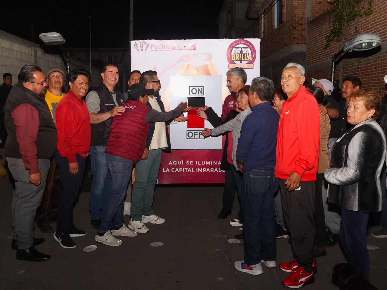 Moderniza Gobierno de Pepe Chedraui alumbrado en El Riego Sur con tecnología LED
