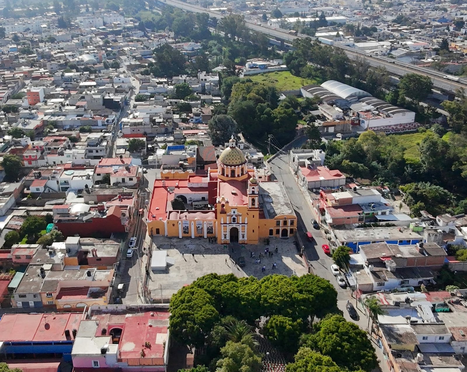 Preserva Pepe Chedraui el patrimonio religioso de San Jerónimo Caleras