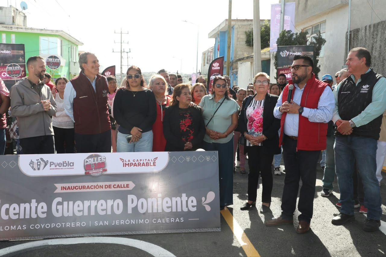 Entrega Pepe Chedraui obras de pavimentación en la Junta Auxiliar de San Jerónimo Caleras