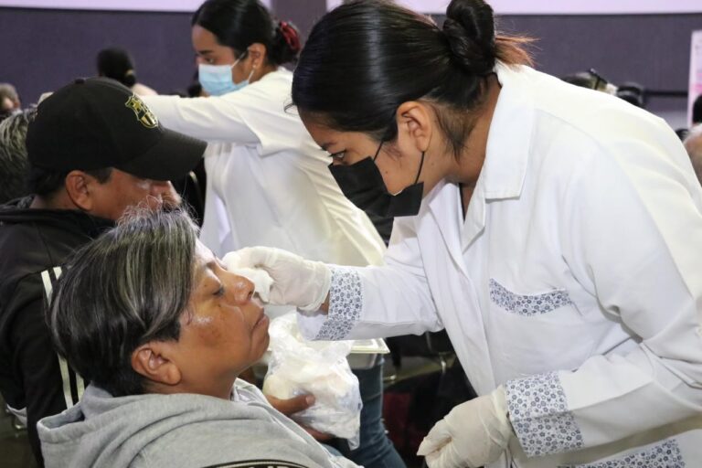 Gobierno del estado y SEDIF cumplen meta de mil cirugías gratuitas