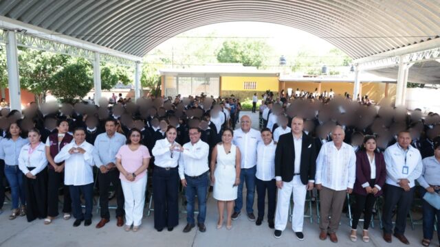En Chiautla de Tapia, el diputado Pável Gaspar acompaña a la diputada Celia Bonaga en la Jornada de Educación Integral en Sexualidad