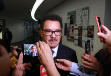 Ignacio Mier evita pronunciarse sobre acusaciones contra exesposo de gobernadora de BCS