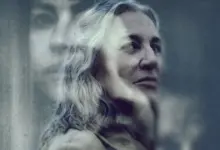 Por qué en ‘Mis muertos tristes’, de Netflix, algunas personas ven, oyen o sienten a seres queridos fallecidos: lo que dice la ciencia