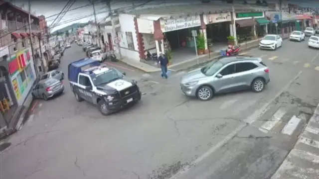 Agreden a policías en Chipilo; un estatal resulta lesionado