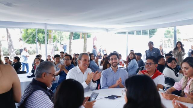 Pepe Chedraui comparte con las juventudes y reconoce su papel como Protagonistas de la Ciudad