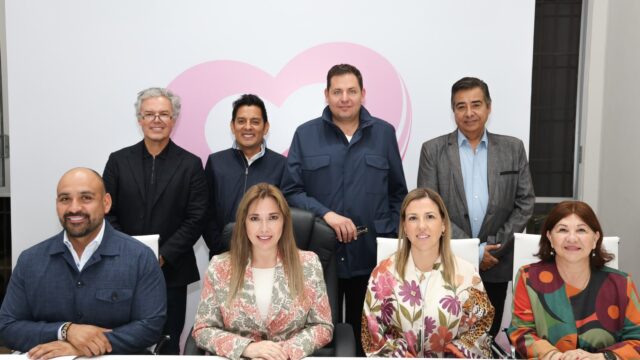 Preside Ceci Arellano tercera sesión ordinaria del patronato del SEDIF