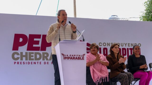 Mejora Pepe Chedraui calles, alumbrado y servicios en Ignacio Romero Vargas