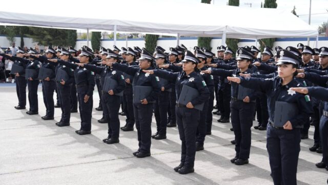 Realiza Gobierno de Pepe Chedraui graduación cadetes de la Academia de Formación y Profesionalización Policial