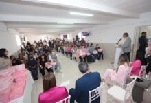 Pepe Chedraui entrega apoyos a mujeres con cáncer de mama gracias a la segunda carrera mujeres imparables