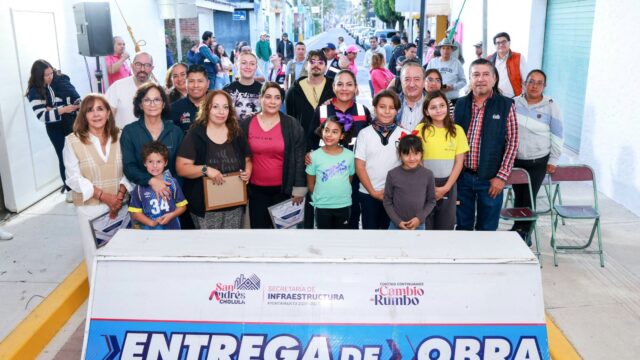 Cumple Lupita Cuautle con una obra esperada por años: entrega pavimentación de la calle 12 Oriente