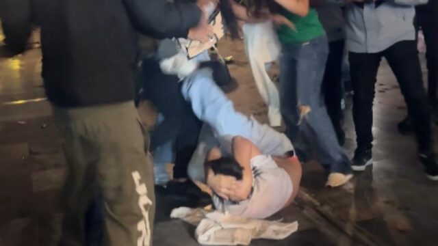 Atacan a balazos a policías en Chipilo; agresores escapan y abandonan camioneta
