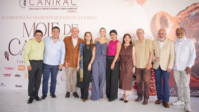 Empresarios respaldan a Gaby “La Bonita” Sánchez en encuentro gastronómico
