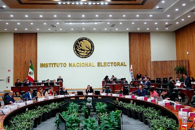 INE, bajo la sombra de la corrupción