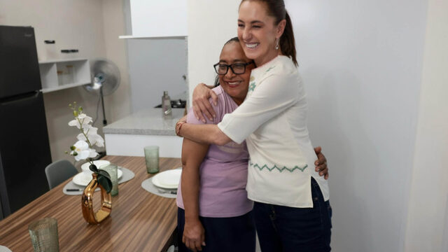 Desde Veracruz, presidenta Claudia Sheinbaum reporta 43% de avance del programa de Vivienda para el Bienestar; entrega 900 en la entidad